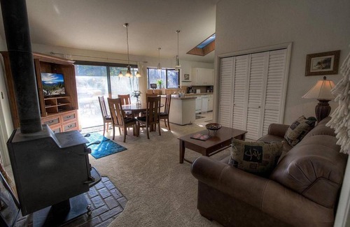 Incline Village Casa | Blue Laulea by Lake Tahoe Accommodations