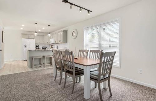 Chincoteague Casa | Blue Marlin - Pet friendly with Private Dock!