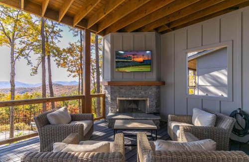 Lenoir Casa | Blue Meadows at Blue Ridge Mountain Club