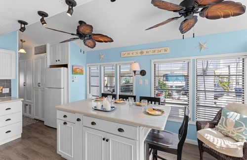 Cutthroat Harbor Estates Casa | Blue Mind #225, 35' Seawall Venture Out