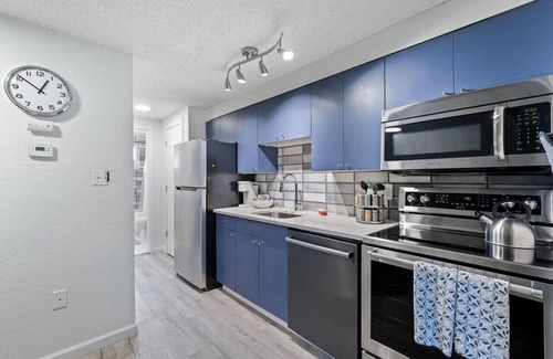 Englewood Apartamento | Blue Moon Extended stays w/Casper Mattress