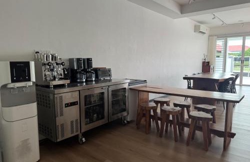 Tawau Casa | Blue Moon House