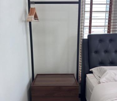 Tawau Casa | Blue Moon House