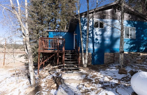 Florissant Cabina | Blue Mountain Bungalow - 3bd Cabin with a Nearby Pond