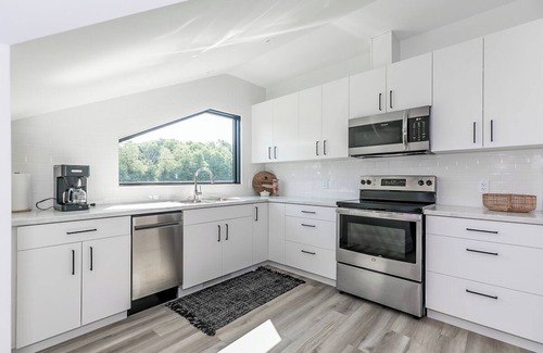 The Blue Mountains Apartamento | Blue Mountain Guest House- 7 minutes to Blue Mountain!