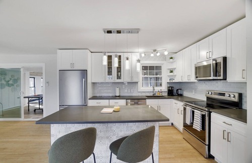 Kresgeville Casa | Blue Mtn Poconos Retreat (Htd pool+ pet frndly)