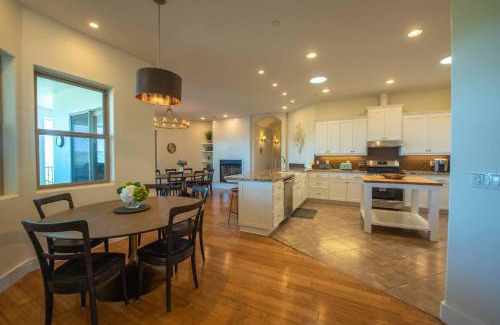 Bradley Casa | Blue Oak Oasis At Lake Naci