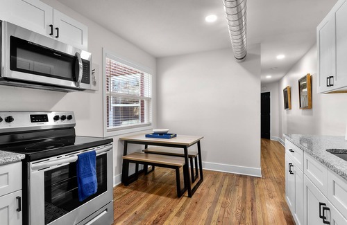 Downtown Omaha Apartamento | Blue Oasis: Modern 1-Bed Retreat Apt 1