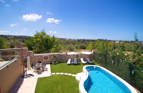 Tzannakiana Villa | Blue Paradise villa con piscina y jacuzzi para 5 personas