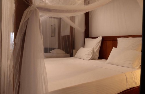 Hikkaduwa Casa | Blue Parrot Beach Villa
