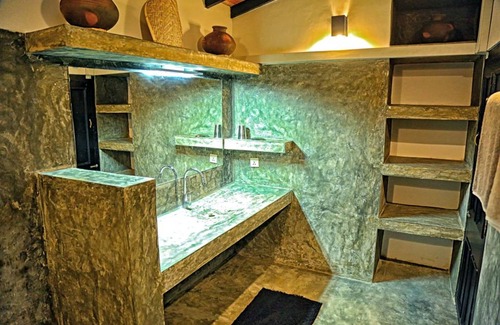 Hikkaduwa Casa | Blue Parrot Beach Villa