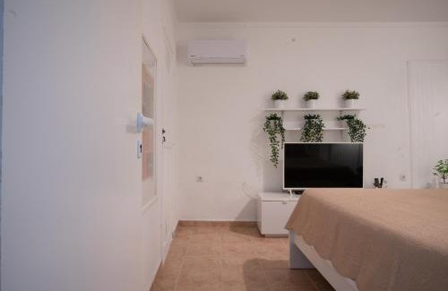 Nea Iraklia Casa | Blue Pebble House