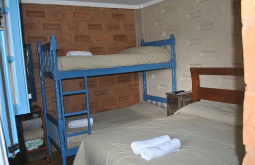 Jaguaribe Cabina | Blue Quadruple Room