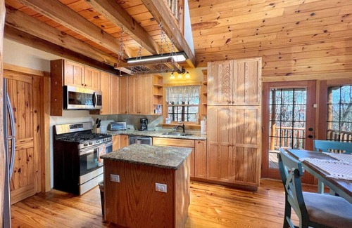 Millers Creek Cabina | Blue Ridge Mountain Escape