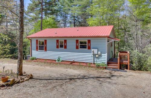 Murphy Casa | Blue Ridge Mountain Cabin Rental with Fire Pit!