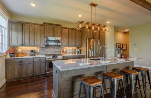 Lenoir Casa | Blue Ridge Mtn Club Condo C-303