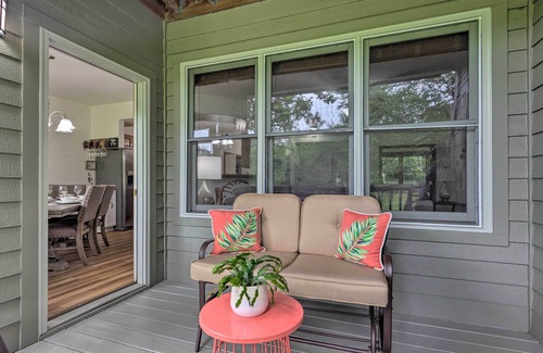 Mountain Air Apartamento | Blue Ridge Mtn Views: Condo w/ Furnished Balcony