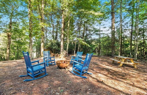 Laurel Springs Cabina | Blue Ridge Parkway / Off-Grid Cabin / Glamping / Turkey Hop Cabin