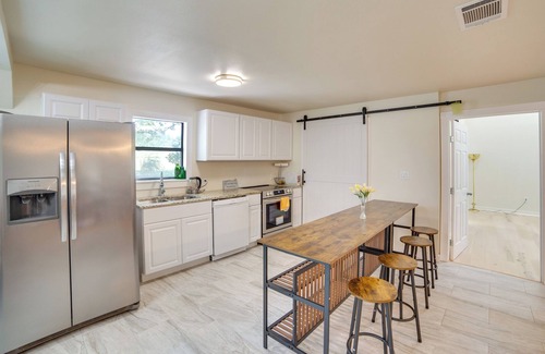 Westminster Cabaña | Blue Ridge Retreat on 10-Acre Farm: Rural Reset!