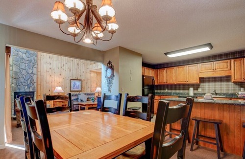 Banner Elk Villa | Blue Ridge Village (Banner Elk) 2 Bedroom Villa