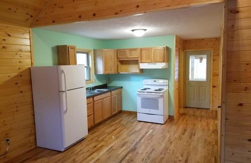 Logan Casa | Blue Rose Cabins - Naughty Pine Cabin