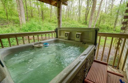 Logan Casa | Blue Rose Cabins - Oleander Cabin