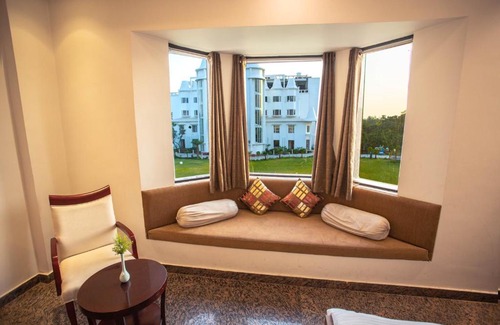 Ramnagar Hotel | Blue Sapphire