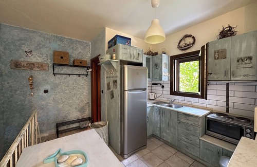 Nikita Apartamento | Blue Seashell Apartment - Comfortable Maisonette Just 30m From the Beach in Niki