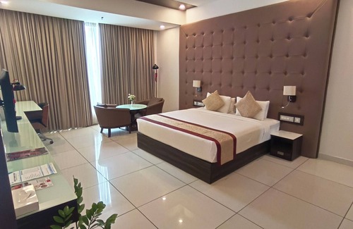 Chavakkad Hotel | Blue Serene Resorts