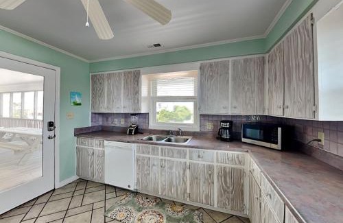 Topsail Beach Casa | Blue Shamu