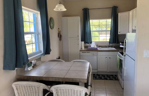 Rainbow Bay Casa | Blue Skies, a Gorgeous Vacation House in Rainbow Bay, Eleuthera