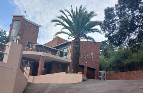 Greater Johannesburg Metropolitan Area Casa | Blue Sky Manor