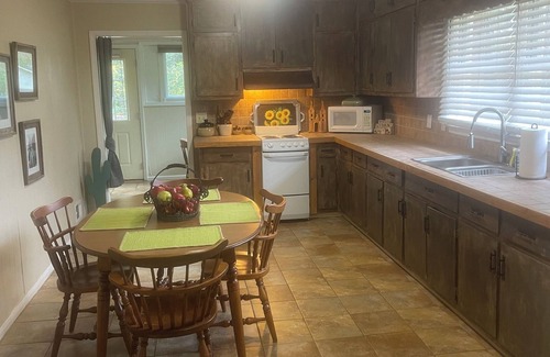 Tate Casa | Blue Sky Ranch, 1 acre, FAST WiFi in Alpharetta/Midway, Pets welcome w/fee100 ea