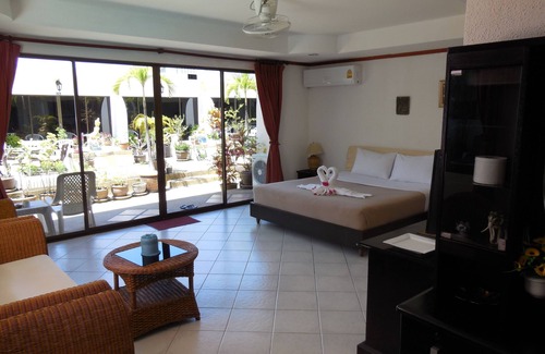 Nanai Road Hotel | Blue Sky Residence