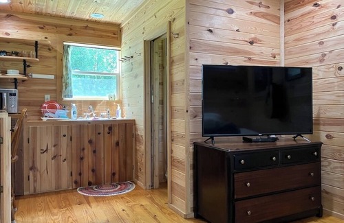 Fairhope Apartamento | Blue Sky Studio with WiFi and AC in charming Silverhill