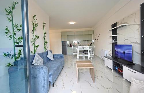 Rade Apartamento | Blue Slide House - 1BR, Waterpark, Shoreline