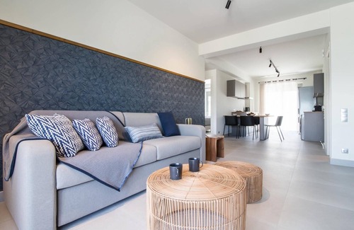 Episkopos Casa | Blue Symphony Suites & Apartments