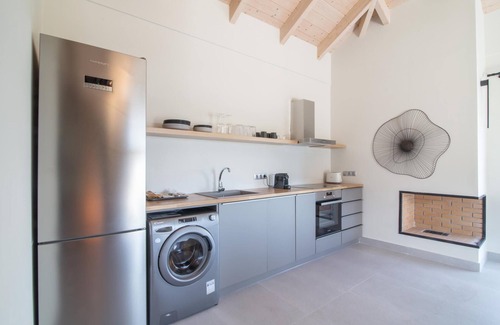 Episkopos Casa | Blue Symphony Suites & Apartments