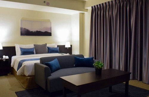 Bang Kaeo Apartamento | Azul entonado con Color Suite @ Suvarnabhumi-Bangna