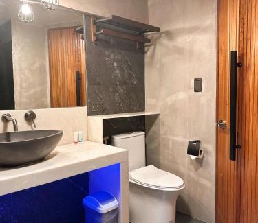 Mactan Export Processing Zone Apartamento | Blue Tulip - Rooms with Jacuzzi