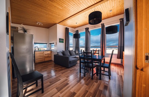 Reykholt Cabina | Blue View Cabin 3A with Hot Tub