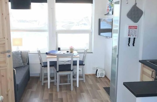 Reykholt Cabina | Blue View Cabin 3B with Hot Tub