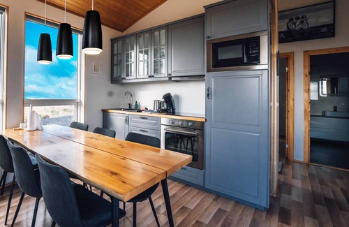 Reykholt Cabina | Blue View Cabin 5A with Hot Tub