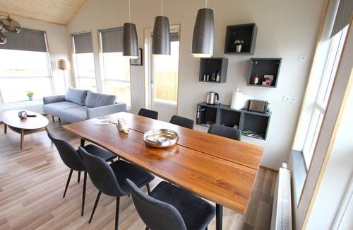 Reykholt Cabina | Blue View Cabin 5A with Hot Tub