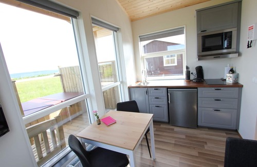 Reykholt Cabina | Blue View Cabin 5B with Hot Tub