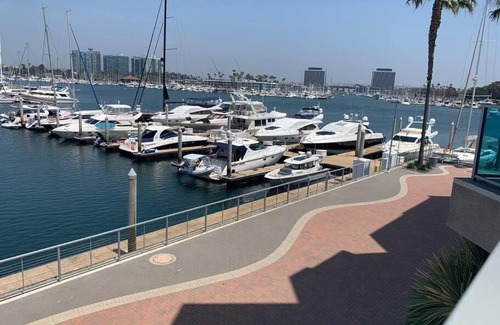 Marina Peninsula Apartamento | Blue Water Views Luxury Retreat In Marina del Rey