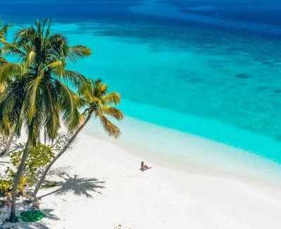 Kudahuvadhoo Casa | Blue Wave Hotel Maldives- Surf-fishing and beach -Free domestic transport when booked fullboard for a week