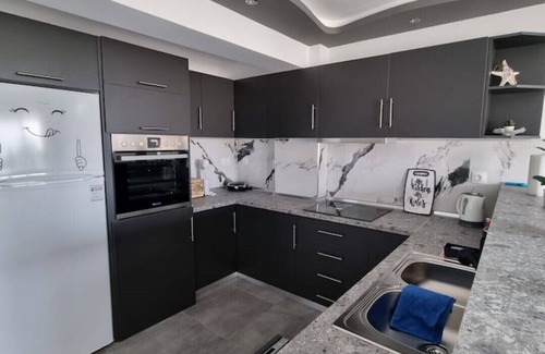 Nea Propontida Apartamento | Blue Waves Apartment 2 - with 92sqm - near the beach