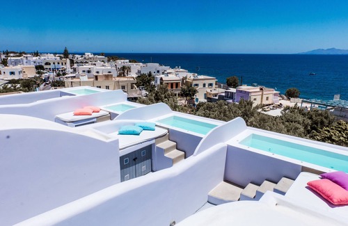 Kamari Apartamento | Blue Waves Hotel