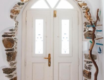 Galini Casa | Blue & White: An Absolute Aegean dream house
